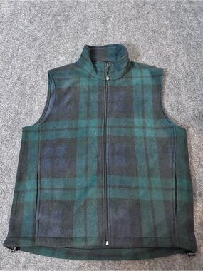 Woolrich Men’s Medium Blackwatch Plaid Vest